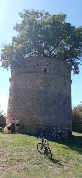 2.1.photo sortie surprise pigeonnier de beceleuf